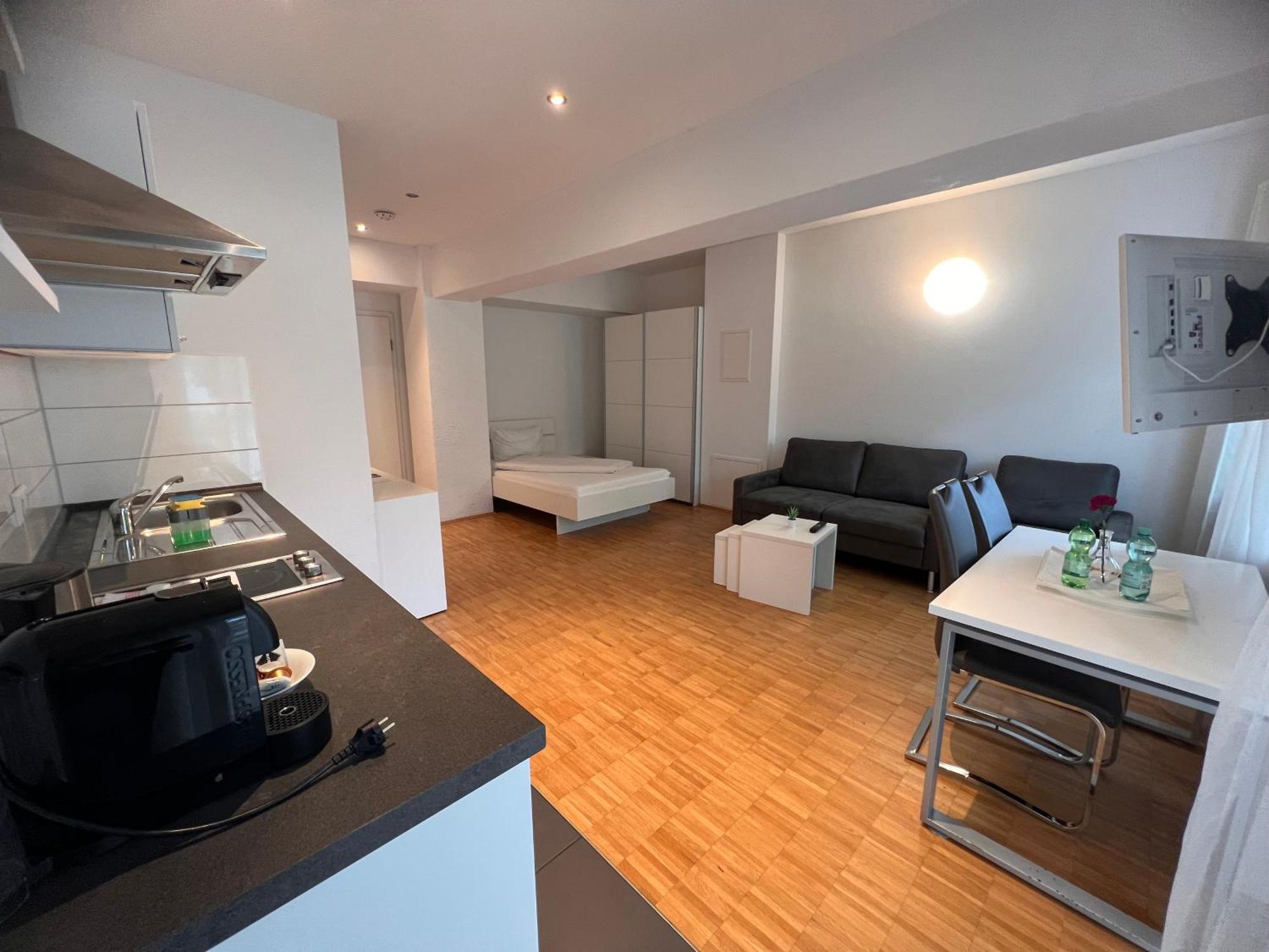 New Age Boardinghaus Aparthotel Heilbronn Buitenkant foto